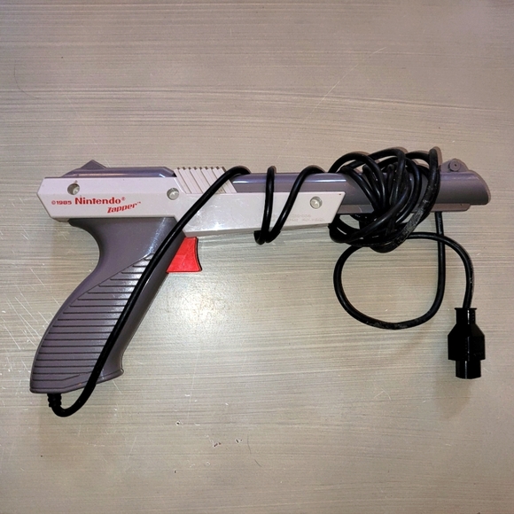 Nintendo Other - Vintage 1985 NINTENDO Zapper Light Gun